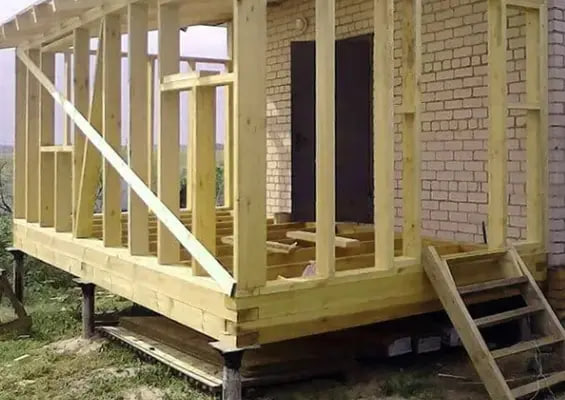 Свайное поле перед устройством ростверка