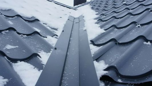 Доборный элемент на большой скатной крыше